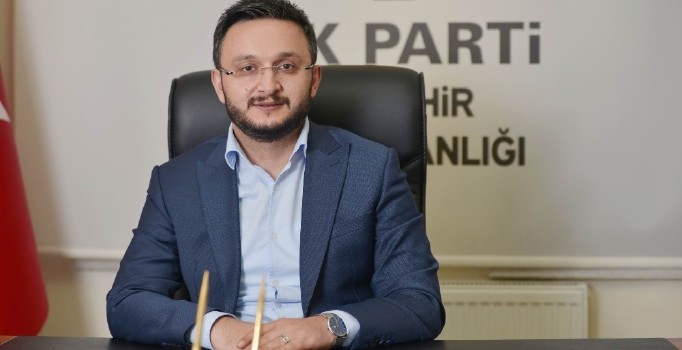 AK Parti İl Başkanı Yanar, Berat kandilini kutladı