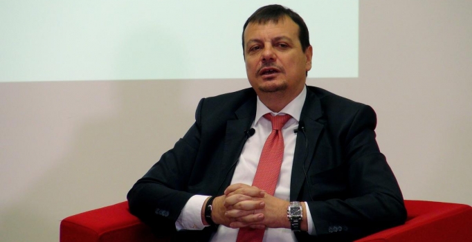 Ergin Ataman G.Saray taraftarından özür diledi