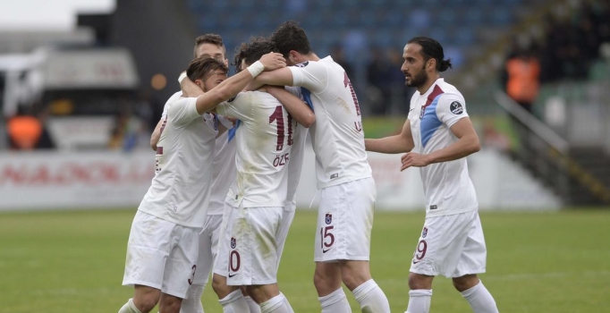 Fırtına Karadeniz derbisinde esti