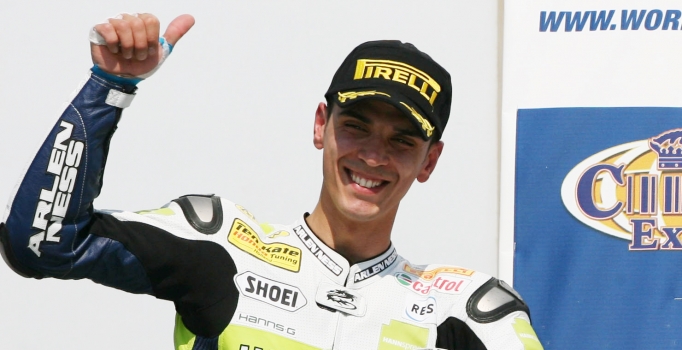 Kenan Sofuoğlu üst üste 3. kez zirvede