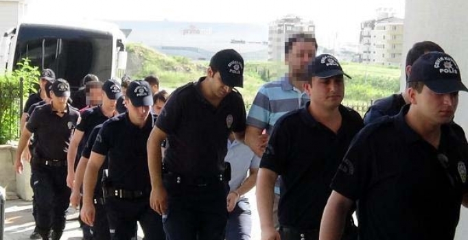 Hatay'da FETÖ operasyonu: 12 gözaltı