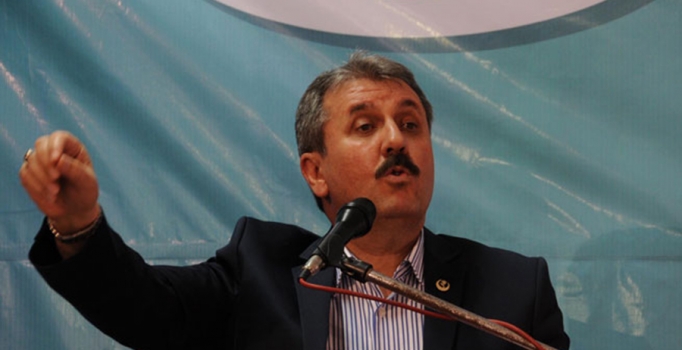 Destici: Evren'e Allah rahmet etmesin