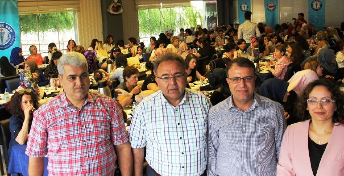 Aydın Sağlık-Sen ebe ve hemşire üyelerinin Anneler Günü’nü kutladı