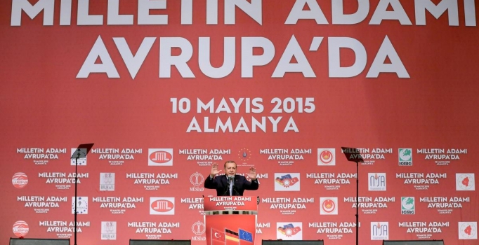 Erdoğan: Meydanlara çıkma hürriyetimi size yedirmem