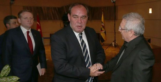 Aziz Yıldırım'dan Yıldırım Demirören'e Volkan Demirel çağrısı