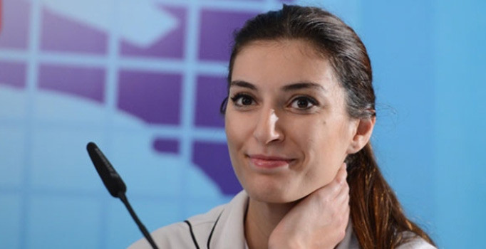 Neslihan Güler’den gözyaşlarıyla veda