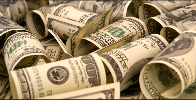 Dolar 4,69 seviyesine çıktı