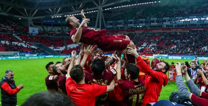 Gökdeniz, Rubin Kazan formasıyla 300'üncü maçında kariyerini noktaladı