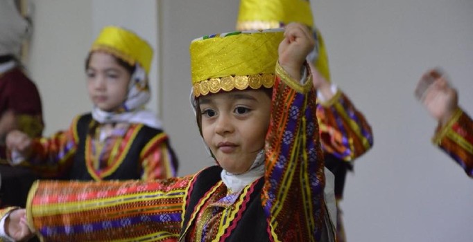 Minik yürekler Anneler Gününü kutladı