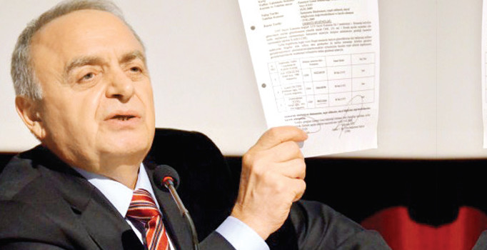 Kaset mağduru rica etti Sabri Uzun, Deniz Baykal ve MHP’li vekillere yönelik kumpası anlattı