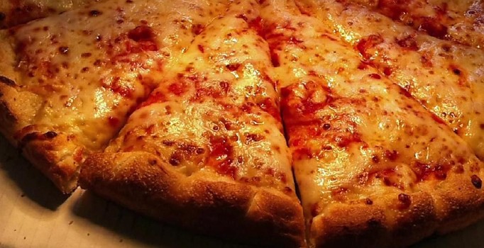 Sipariş ettiği pizza yüzünden polisi aradı