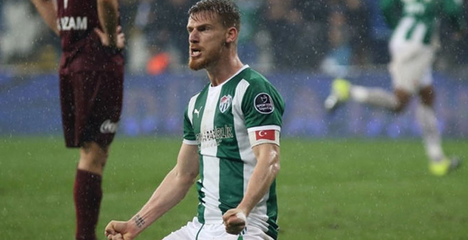 Serdar Aziz'in menajeri: Fenerbahçe ile 1 kez bile görüşmedik