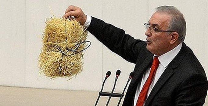 Partiler Meclis kürsüsüne malzeme getiremeyecek