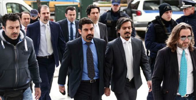 Yunanistan'dan bir skandal hamle daha! FETÖ'cüleri 90 polisle koruyorlar