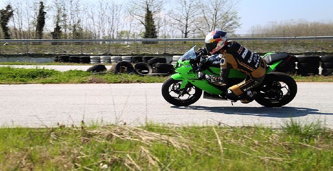 Kenan Sofuoğlu'nun gözü zirvede