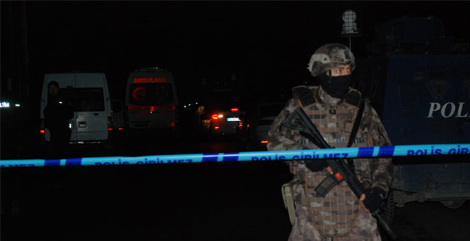 Gaziosmanpaşa'da silahlı çatışma: 1 ölü, 1 yaralı