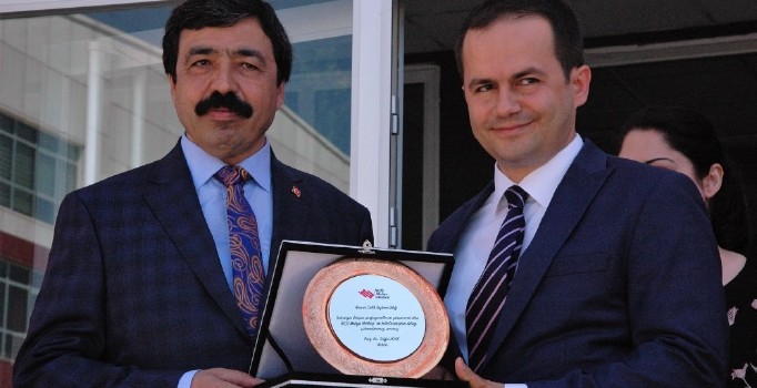 Nevvar-Salih İşgören desteğiyle medya merkezi açıldı