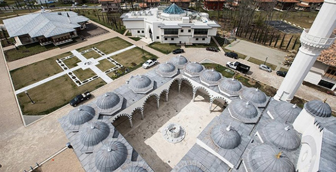 İtalya'nın Veneto bölgesinde 'cami karşıtı olarak değerlendirilen' yasa geçti