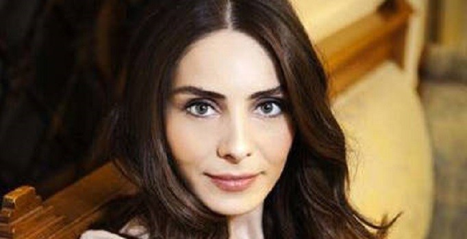 Nur Fettahoğlu kızıyla yürüyüş yaparken görüntülendi