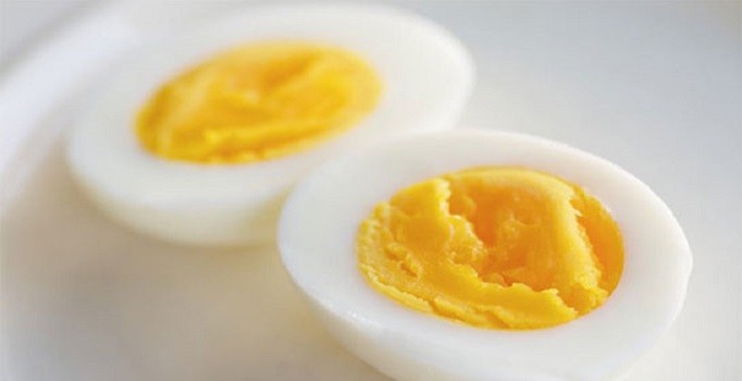 Canan Karatay: Yumurtanın sarısını çıkarıp yemek yanlış