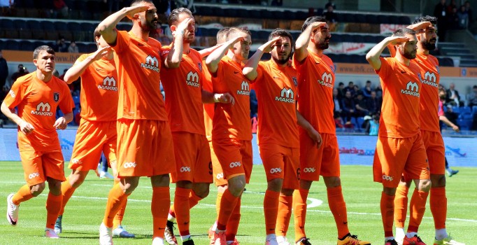 Başakşehir sahasında Mersin İdmanyurdu'nu 3-0 yendi