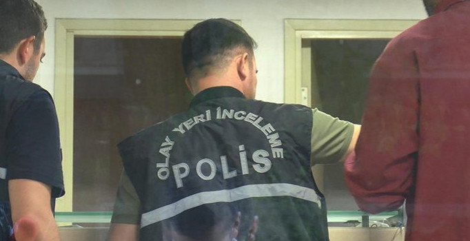 Küçükçemece'de PTT şubesinde silahlı soygun