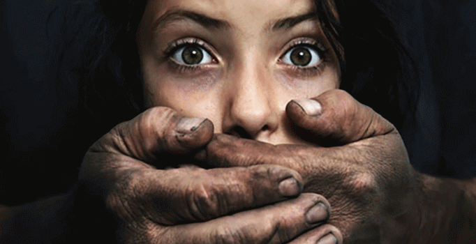 AYM'nin 15 yaş altı çocuklara cinsel istismarı düzenleyen maddeyi iptal etmesine tepki yağıyor