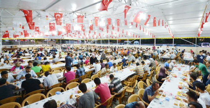 Kahramanmaraş'ta 250 bin kişiye iftar