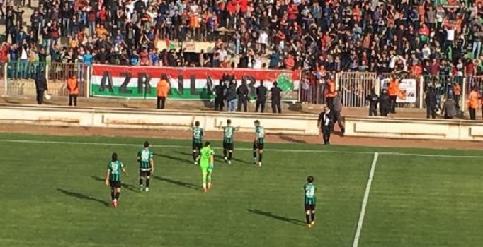 Diyarbakır'daki Diyerbekirspor-Sakarya maçında güzel görüntüler ortaya çıktı