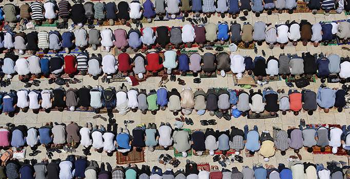 Mescid-i Aksa'da ramazan ayının ilk cuma namazı kılındı