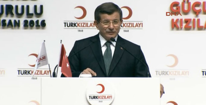 Davutoğlu: Gıpta ile bakılan bir Kızılay'ımız var, hilal varsa şefkat var, hilal varsa kudret var