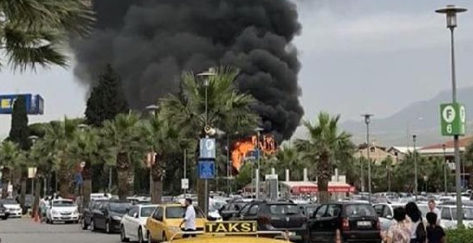 İzmir'de korkutan yangın