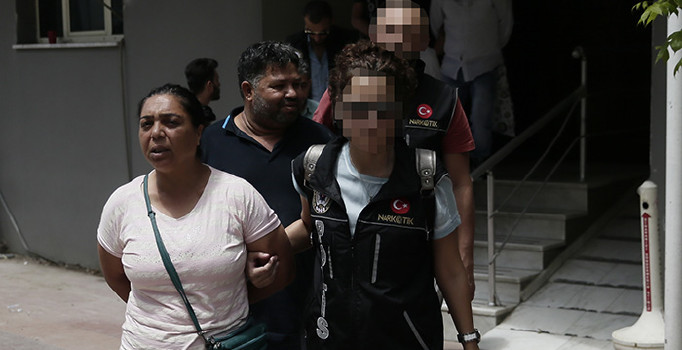 İzmir'de drone destekli uyuşturucu operasyonu