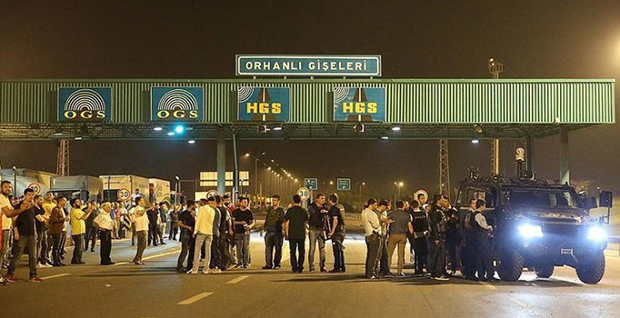 15 Temmuz'da Orhanlı gişelerini işgal davasında 63 müebbet
