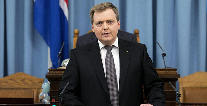 'Panama Kayıtları' İzlanda Başbakanı'nın da koltuğunu sallıyor