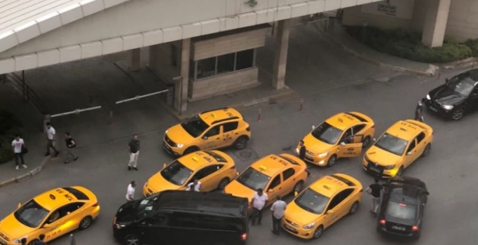 UBER'e saldırı iddiası: 2 taksici gözaltına alındı