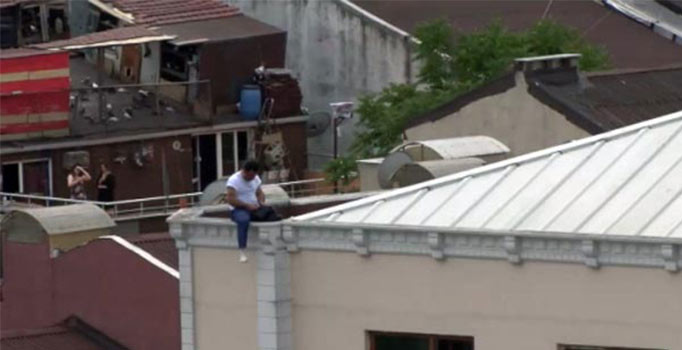 Gaziosmanpaşa’da yürekleri ağza getiren intihar girişimi