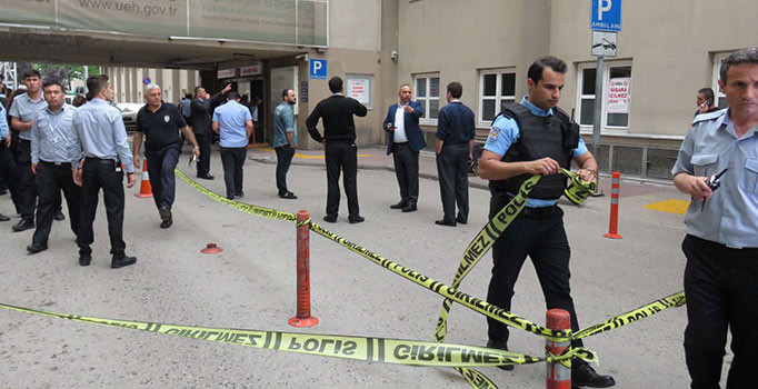 Son dakika! Ümraniye Eğitim Araştırma Hastanesi önünde silahlı saldırı