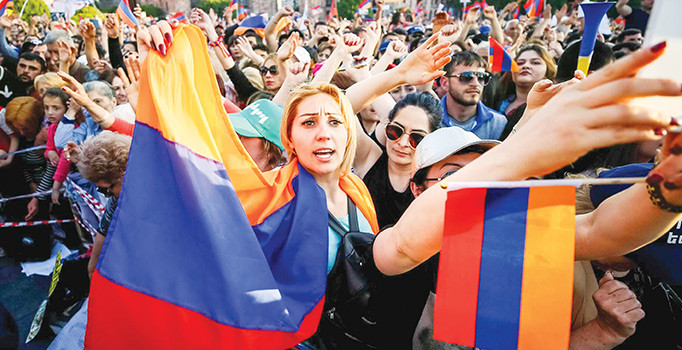 İlyas Kemaloğlu yazdı: Ermenistan’da neler oluyor?