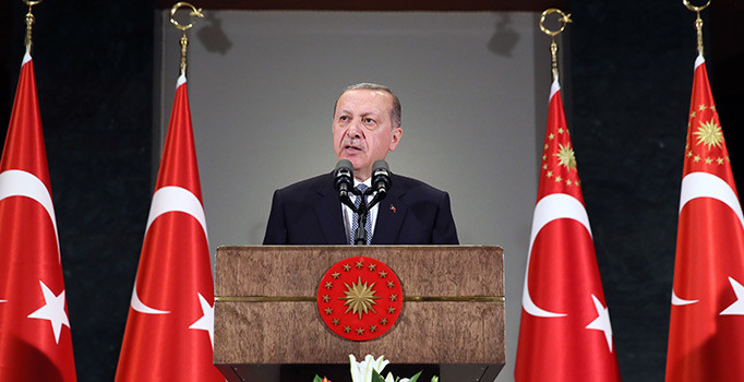 Cumhurbaşkanı Erdoğan'dan dolar açıklaması: Türkiye'nin gerçeğine uymuyor