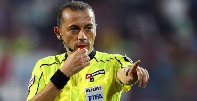 Erman Toroğlu: Cüneyt Çakır, TFF'den para istedi