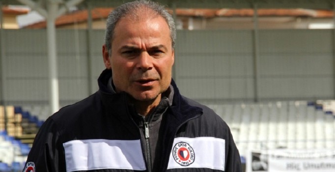 Fenerbahçe efsanesi Engin İpekoğlu, Volkan Demirel'in EURO 2016'da yer alması gerektiğini söyledi