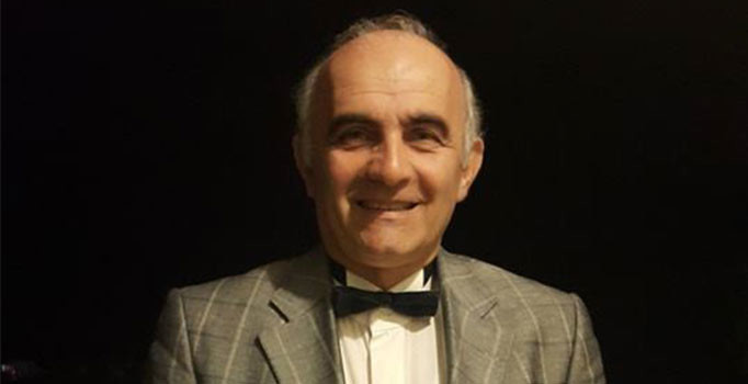 Önce istifa etti, sonra istifasını geri aldı ama bu kez de partisi sırtını döndü