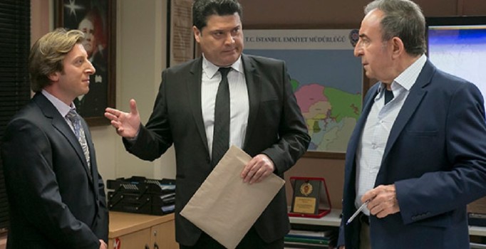 Ömür Arpacı, 'Arka Sokaklar'da