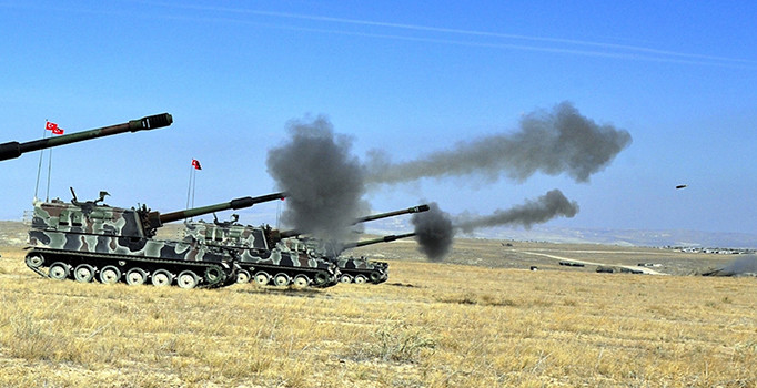 Son Dakika: IŞİD'in füzesine jet cevap: Fırtına obüsleri ateşe başladı