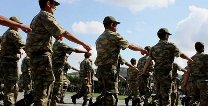 Cumhurbaşkanı başdanışmanı Mehmet Akarca'dan bedelli askerlik açıklaması