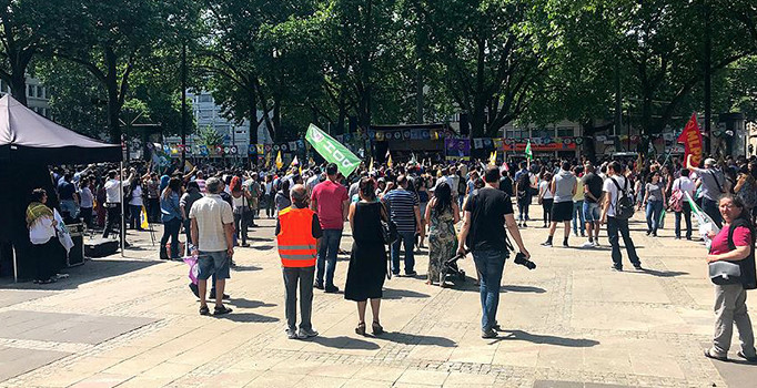 Almanya'daki HDP mitinginde meydan boş kaldı