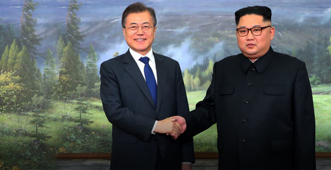 Kore'de sürpriz görüşme: Kuzey Kore ve Güney Kore liderleri yeniden sınırda