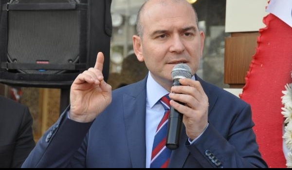 Soylu: 5 ve üzerinde işçi çalıştıran işletmeler ücretleri bankalardan ödeyecek