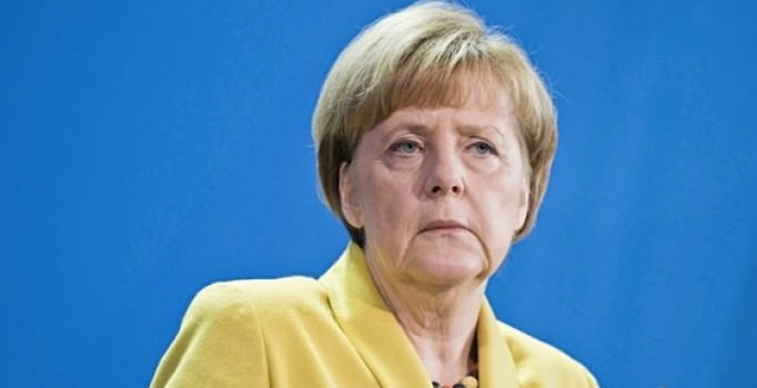 Merkel'in Erdoğan'a hakaret eden Böhmermann hakkındaki kararı